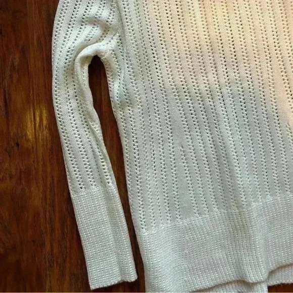 Knotted Long Sleeve Cream Sweater Women’s Size Medium - Picture 2 of 8
